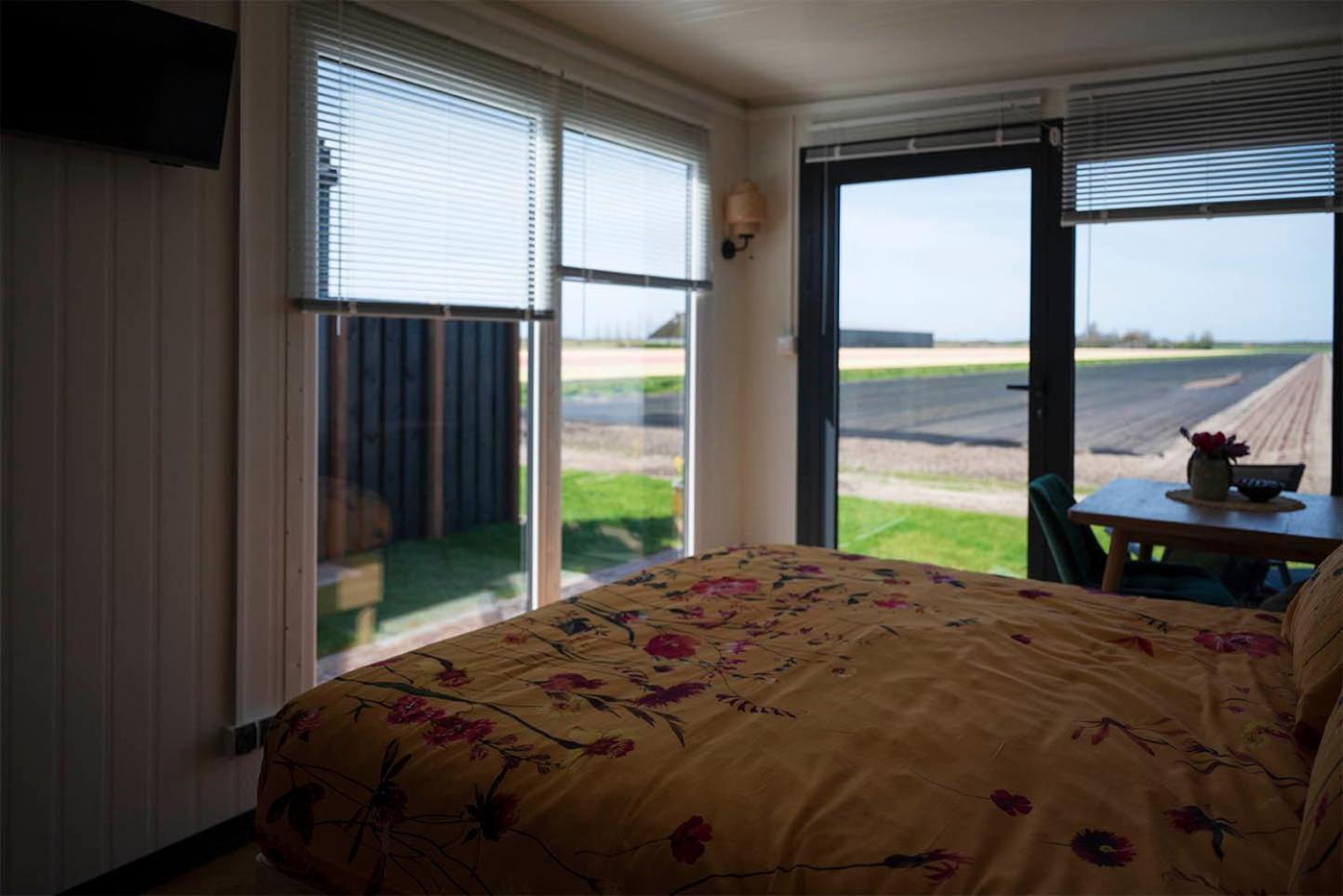 Bloem & Bed Bed and Breakfast 't Zand Εξωτερικό φωτογραφία